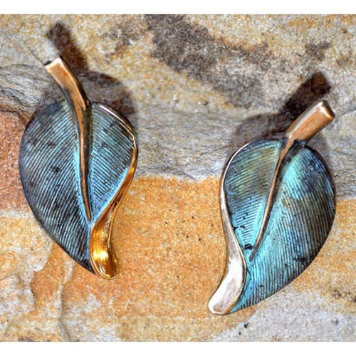 Click to view detail for EC-046 Earrings Brass Contemporary Leaf $48